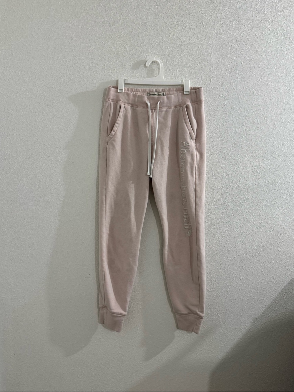 Abercrombie & fitch pink sweatpants - Picture 3 of 3